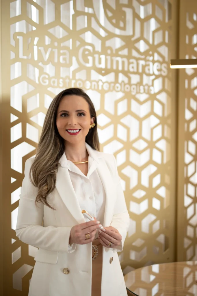Dra. Lívia Guimarães - Médica Gastroenterologista